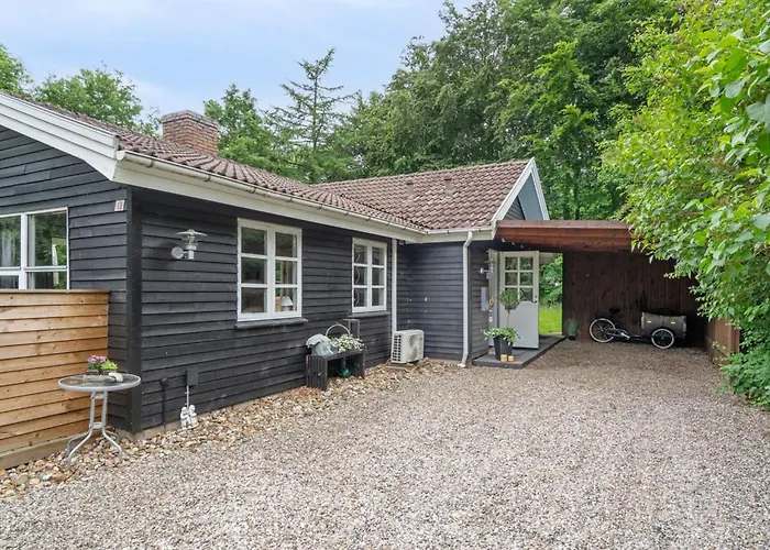 Helghi - 30km From The Sea By Interhome